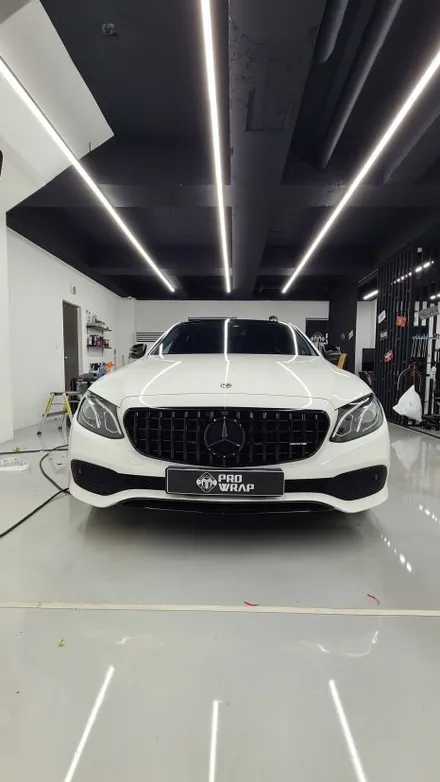 벤츠 E클래스AMG 전체크롬죽이기,루프스킨[의정부랩핑,양주랩핑,포천랩핑,남양주랩핑] / 의정부시 민락동