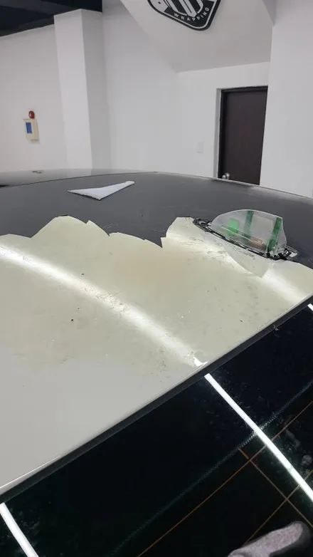 BMW(F10) 루프스킨 재시공 3M유광블랙시공기[의정부랩핑,엠프로랩핑] / 의정부시 민락동