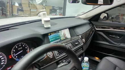 네비게이션 터치연동은 기본...순정HUD와 아틀란3D맵 연동이 가능한 N-LINK2 셋탑형 네비 BMW528I순정과 연동. / 서울 서초, 반포, 강남