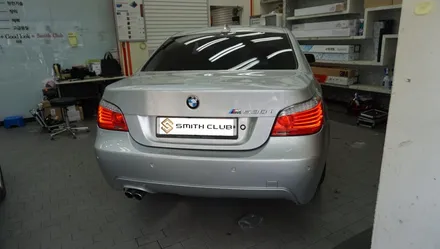 BMW 530i 주차라인 연동되는 후방카메라 작업과 벨킨 에어캐스트로 휴대폰 노래도 들을 수 있게 작업~ / 서울 서초, 반포, 강남