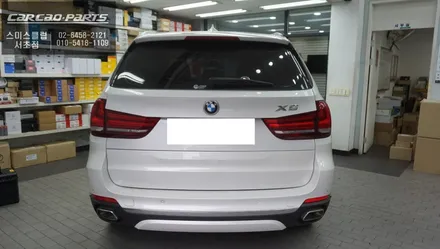 BMW X5 EVO모니터 탈거 후 티맵, 카카오맵, 넷플릭스등 어플 구현되는 12.3인치 에스플레이 안드로이드 모니터 장착. / 서초구 서초동