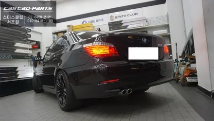 BMW530i[E60]차량 순정 모니터 탈거 후 터치와 고화질 그리고 어플 연동되는 12.3인치 에스플레이 장착. / 서초구 서초동