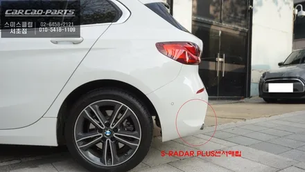 BMW120i차량 안전옵션 강화! 360도 장애물을 확인하는 3D어라운드뷰 기능과 후측방 감지 측후방센서 안전옵션 장착. / 서초구 서초동