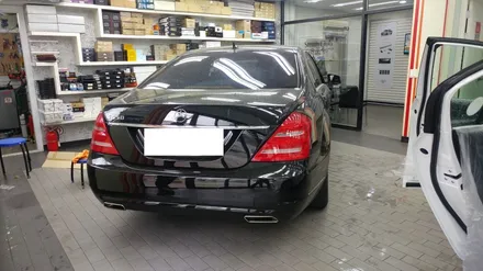 Benz S550차량에 아틀란3D맵이 탑재가 된 A클래스셋탑3 제품과 큐리어슬림 리어모니터 멀티미디어 구축!!! / 서초구 서초동