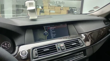 네비게이션 터치연동은 기본...순정HUD와 아틀란3D맵 연동이 가능한 N-LINK2 셋탑형 네비 BMW528I순정과 연동. / 서울 서초, 반포, 강남