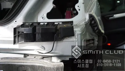측후방 사각지대 어시스트 BSA가 없는 벤츠 C200 차량에 측후방 레이더 센서 작업으로 BSA 기능 실현시켜서 안전하게 주행하세요~ / 서울 서초, 반포, 강남