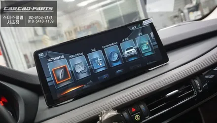 BMW X5 EVO모니터 탈거 후 티맵, 카카오맵, 넷플릭스등 어플 구현되는 12.3인치 에스플레이 안드로이드 모니터 장착. / 서초구 서초동