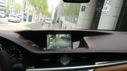 LEXUS ES300h 주차시 편리한 옵션 \