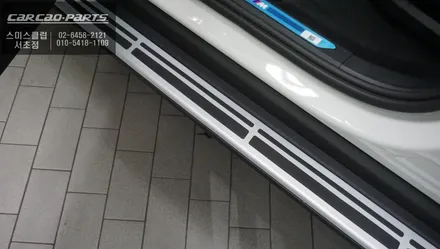 BMW X5<G05>차량 승,하차시 편리한 고정형 사이드스텝과 넓은 시야를 볼 수 있는 광각미러 시공. / 서울 서초, 반포, 강남