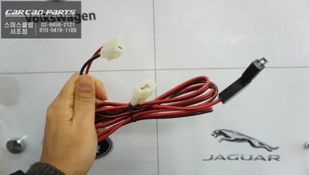 순정배선 손상없이 안정적인 충전이 가능한 셀링크네오8+슬림 보조배터리 시공. / 혼다 / 어코드 9세대 / 서울 서초구