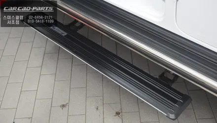 벤츠 지바겐[G63 AMG]차량 튼튼한 관절과 너비가 넓은 국산 킹스텝 전동사이드스텝 편의옵션 장착. / 서초구 서초동