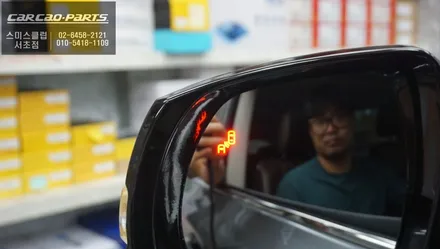 인피니티QX60차량 후측방 장애물을 감지하는 측후방센서 기능과 조수석 시트를 제어하는 워크인 스위치 장착. / 서초구 서초동