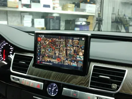 AUDI A8 HDMI 고해상도 아이나비X1 CUBE 셋탑형 순정터치 연동. / 서초구 서초동