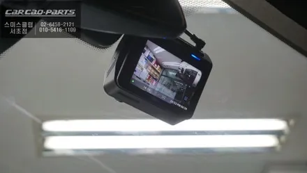 BMW X5차량 주차테러 예방을 위한 아이나비QXD1블랙박스와 에코파워팩16C 보조배터리 시공. / 서울 서초, 반포, 강남