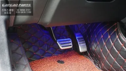 머스탱[MUSTANG]차량 실내 분위기를 한층 업그레이드 시킬 수 있는 엠비언트라이트 실내 튜닝. / 서초구 서초동