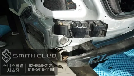 측후방 사각지대 어시스트 BSA가 없는 벤츠 C200 차량에 측후방 레이더 센서 작업으로 BSA 기능 실현시켜서 안전하게 주행하세요~ / 서울 서초, 반포, 강남