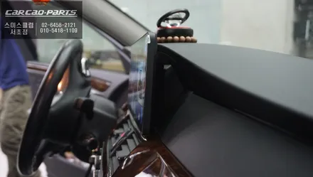 BMW530i[E60]차량 순정 모니터 탈거 후 터치와 고화질 그리고 어플 연동되는 12.3인치 에스플레이 장착. / 서초구 서초동