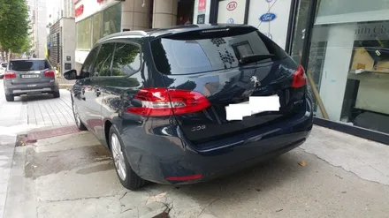 PEUGEOT 308차량 초보운전자에게 꼭 필요한 후방카메라 장착. / 서울 서초, 반포, 강남