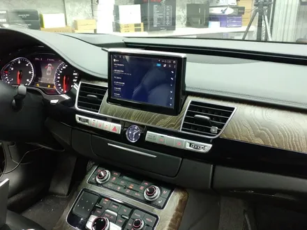 AUDI A8 HDMI 고해상도 아이나비X1 CUBE 셋탑형 순정터치 연동. / 서초구 서초동