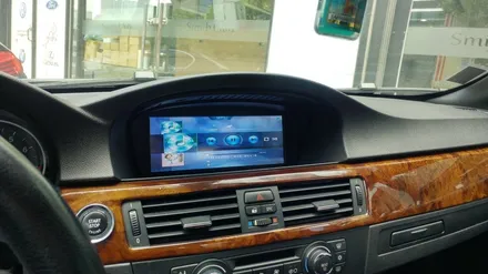 직수입 BMW328I차량에 빠른길을 안내해주는 아틀란3D맵이 탑재가 된 A클래스셋탑2 순정모니터 터치연동 구현. / 서초구 서초동