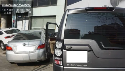 순정배선 손상없는 짹바이짹 시공! 디스커버리4차량 스마트폰과 연동 모바일맵 구현되는 카플레이. / 서초구 서초동