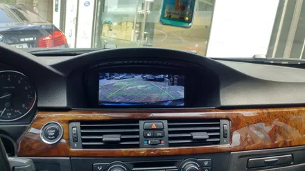 직수입 BMW328I차량에 빠른길을 안내해주는 아틀란3D맵이 탑재가 된 A클래스셋탑2 순정모니터 터치연동 구현. / 서초구 서초동