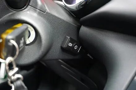 PEUGEOT 3008차량에 주차의 달인이 될 수 있는 첫걸음 \