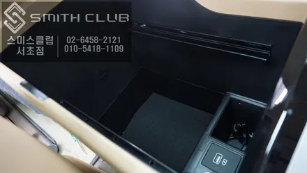 카니발 차량에 장거리여행 필수요소 17인치 천장형 모니터와 8인치 보조모니터,DVD 플레이어 설치 / 서울 서초, 반포, 강남