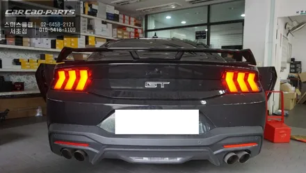 7세대 포드 머스탱[MUSTANG]은은한LED조명 엠비언트라이트 실내 튜닝 끝판왕! / 서초구 서초동