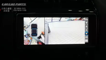 재규어F페이스 순정 디스플레이 화면에서 차량 주변 사각지대 장애물을 볼 수 있는 어라운드뷰 시스템. / 서울 서초, 반포, 강남