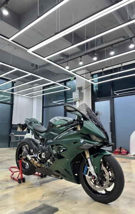 S1000RR 무광 크롬 다크그린 전체랩핑. 김포 인천 바이크에 변화를 주는 가장 확실한 방법. / 경기 김포