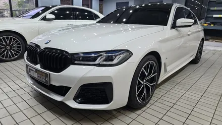 BMW 530i 탑폴리에 루프스킨! / 수원시 영통구 하동