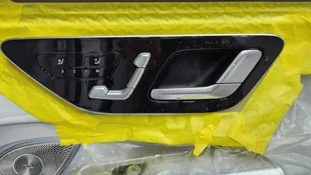 EQE SUV 실내 PPF로 지문자국, 스크래치로 부터 해방! / 수원시 영통구 하동