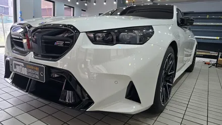 신차패키지! BMW M5 출고 즉시 PPF시공으로 스크래치 완벽보호! / 수원시 영통구 하동