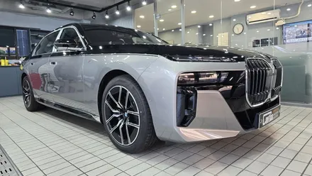 BMW 740d 탑폴리에 필름으로 순정과 똑같은 투톤랩핑/듀오톤랩핑! / 수원시 영통구 하동