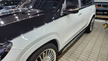 벤츠  GLS600 마이바흐 고광택 듀오톤 랩핑! 옵션가격 3000만원의 효과를 느끼세요!! / 수원시 영통구 하동