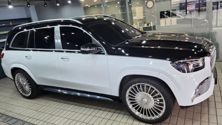 벤츠  GLS600 마이바흐 고광택 듀오톤 랩핑! 옵션가격 3000만원의 효과를 느끼세요!! / 수원시 영통구 하동