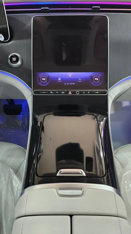 EQE SUV 실내 PPF로 지문자국, 스크래치로 부터 해방! / 수원시 영통구 하동