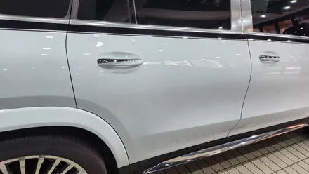 벤츠  GLS600 마이바흐 고광택 듀오톤 랩핑! 옵션가격 3000만원의 효과를 느끼세요!! / 수원시 영통구 하동