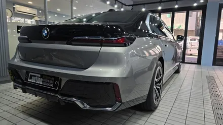 BMW 740d 탑폴리에 필름으로 순정과 똑같은 투톤랩핑/듀오톤랩핑! / 수원시 영통구 하동