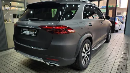 신차 마음에 드는 색상이 없다면, 랩핑으로 원하는 색상 컬러체인지!벤츠 GLE 300d 무광블랙 전체랩핑! / 수원시 영통구 하동