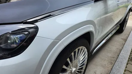 벤츠  GLS600 마이바흐 고광택 듀오톤 랩핑! 옵션가격 3000만원의 효과를 느끼세요!! / 수원시 영통구 하동
