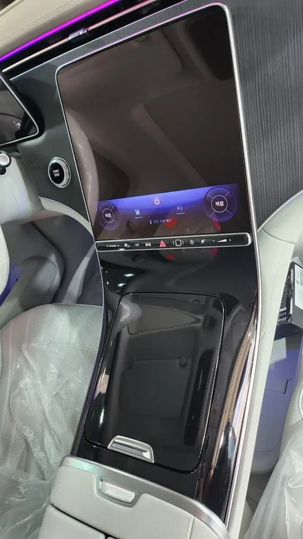 EQE SUV 실내 PPF로 지문자국, 스크래치로 부터 해방! / 수원시 영통구 하동