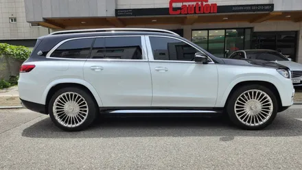 벤츠  GLS600 마이바흐 고광택 듀오톤 랩핑! 옵션가격 3000만원의 효과를 느끼세요!! / 수원시 영통구 하동
