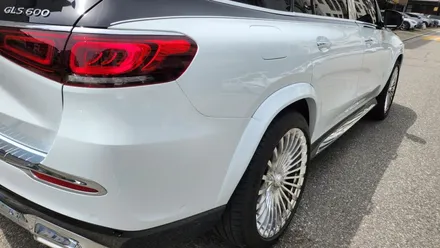 벤츠  GLS600 마이바흐 고광택 듀오톤 랩핑! 옵션가격 3000만원의 효과를 느끼세요!! / 수원시 영통구 하동