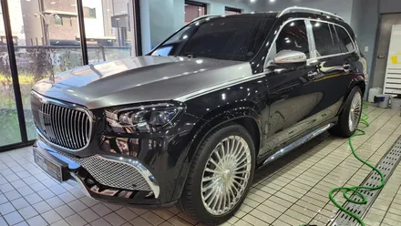 벤츠  GLS600 마이바흐 고광택 듀오톤 랩핑! 옵션가격 3000만원의 효과를 느끼세요!! / 수원시 영통구 하동