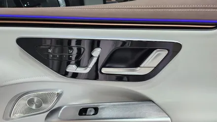 EQE SUV 실내 PPF로 지문자국, 스크래치로 부터 해방! / 수원시 영통구 하동