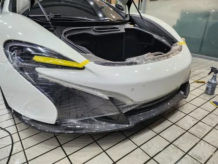 코션코리아 수원점 맥라렌 650S 앞범퍼 PPF, 부분랩핑! / 수원시 영통구 하동