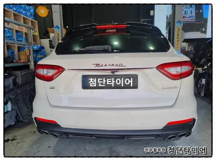 [전주휠복원 첨단타이어] 마세라티 르반떼 Q4 20인치 순정휠->블랙유광 휠복원 튜닝! / 전주