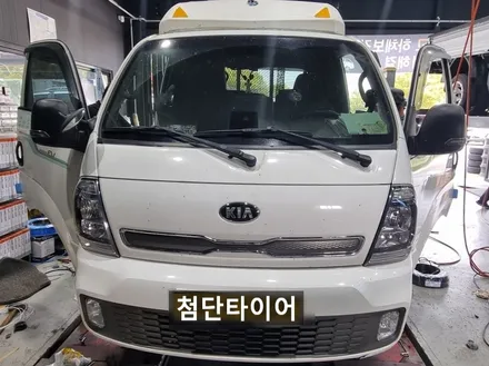 [전주 휠복원 첨단타이어]봉고 1톤 전기차 EV 무시동히터 정읍익산김제군휠복원,대전휠광주휠,충북충남휠,전주자동차휠,김제휠복원,평판시트,헬퍼스프링,우레탄스프링,스테빌라이져,화물차튜닝 / 전주